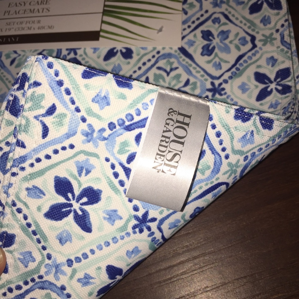 House & Garden 4pk Indoor Outdoor Grecian Tile Placemats NWT - Picture 5 of 5